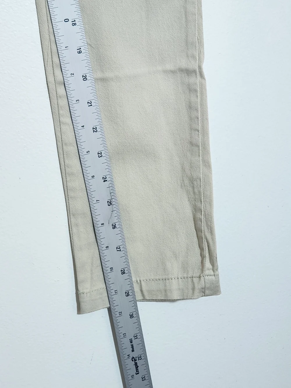 Old Navy Light Khaki Skinny Pants with Adjustable Waist Size 14 Plus NWT